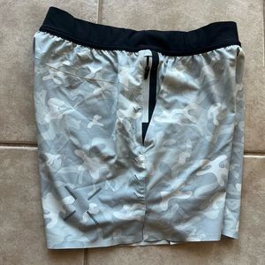 TEN THOUSAND interval shorts